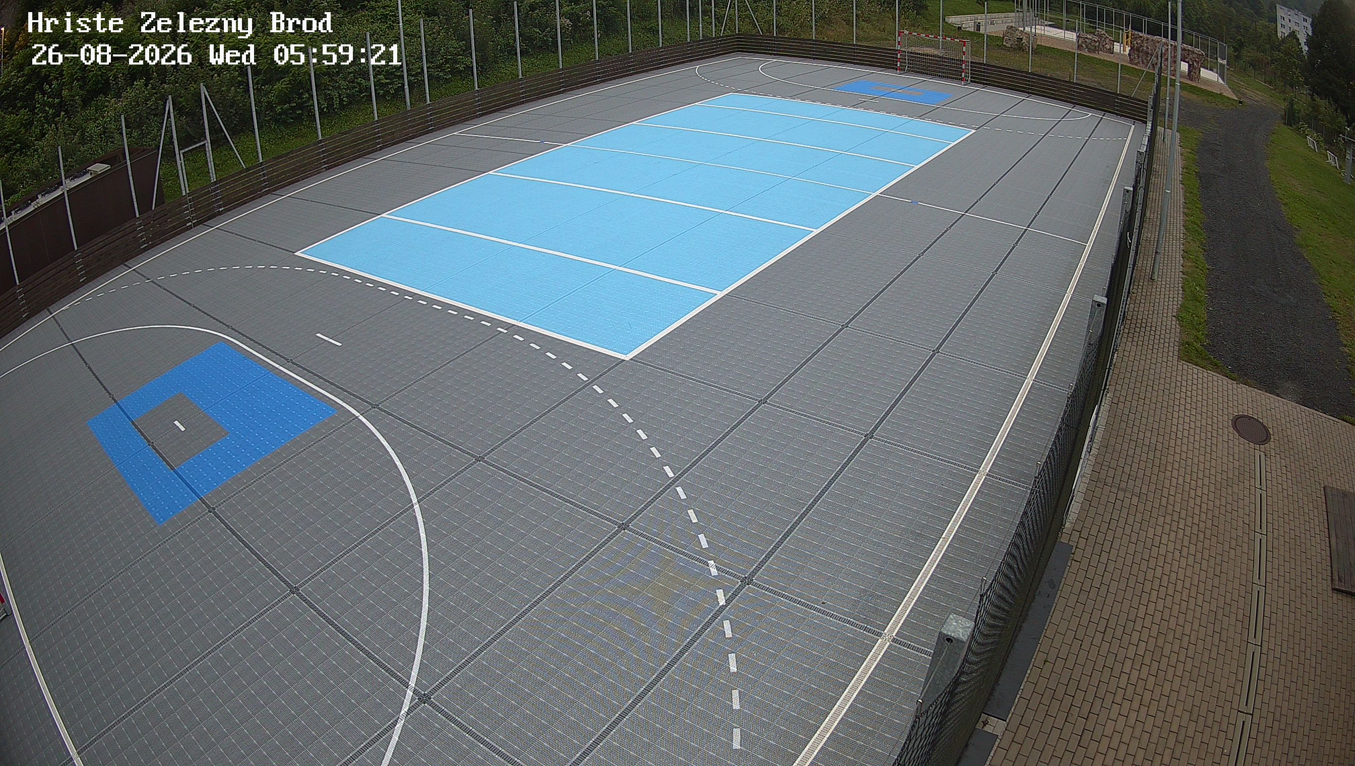 Sportovní centrum - multifunkční hřiště / kluziště